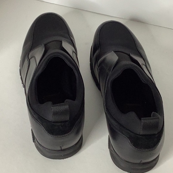 Kenneth Cole Black Men's Leather Loafer in Size 7M - Picture 2 of 14